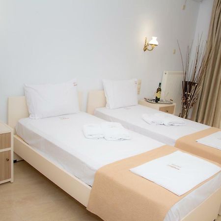 Hotel Astron Мирина Екстериор снимка