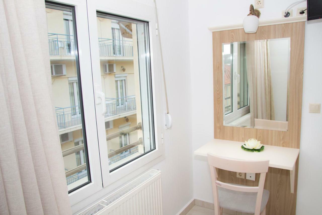 Hotel Astron Мирина Екстериор снимка